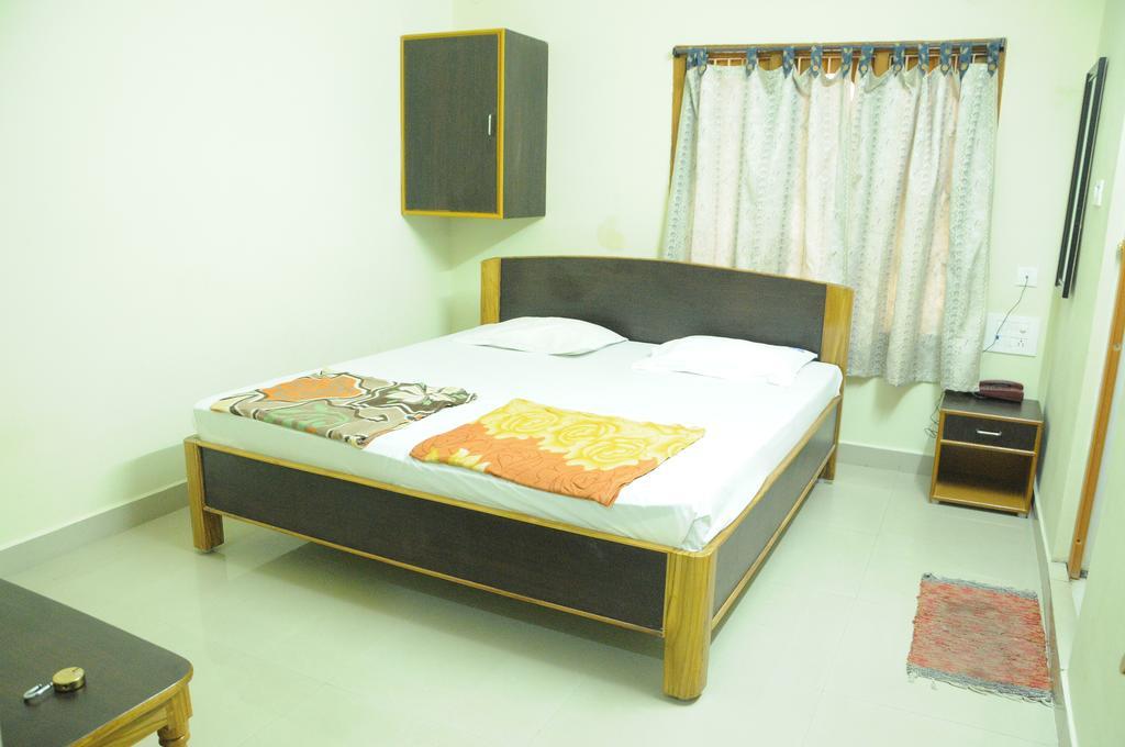 Hotel Agarala Residency Tirupati Quarto foto