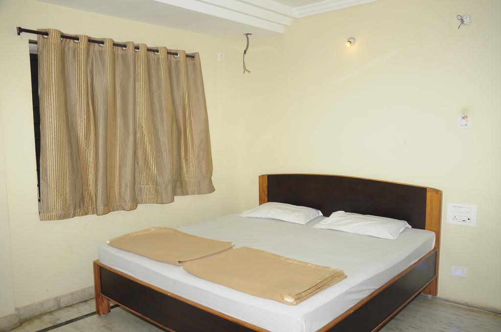 Hotel Agarala Residency Tirupati Quarto foto